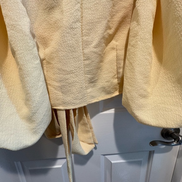 NWT Big Water Blue Sky Crop Ballon Sleeve Boutique Top Size M - Picture 6 of 13